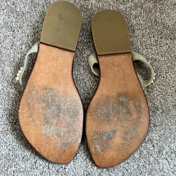 Bo'em Plage Italian Leather Beaded Shell Thong Sandals | Taupe Suede - Picture 3 of 5